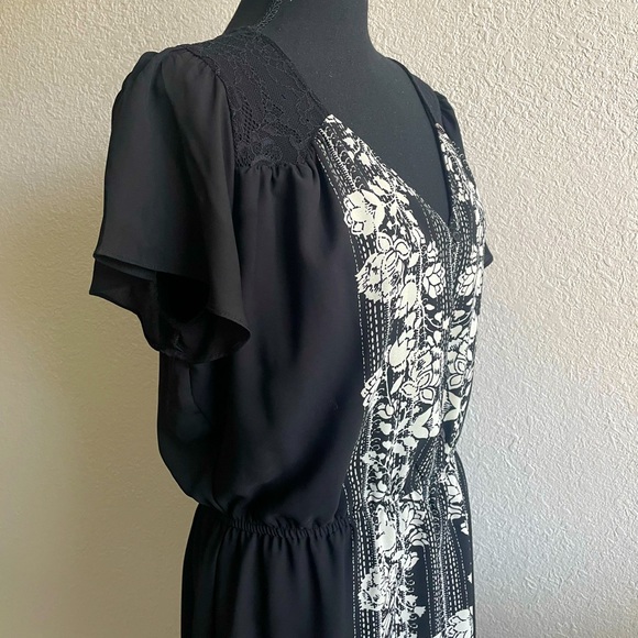 Black and White Stylish Jumpsuit Shorts and Dress - Picture 3 of 15